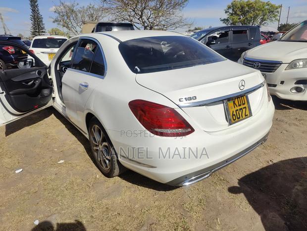 Mercedes-Benz C180 2014 White