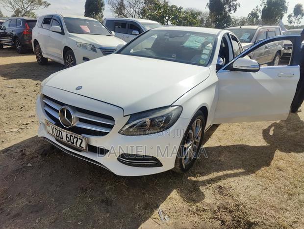 Mercedes-Benz C180 2014 White
