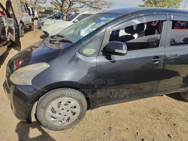 Toyota Ractis 2008 Black