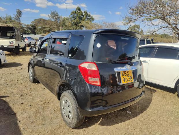 Toyota Ractis 2008 Black