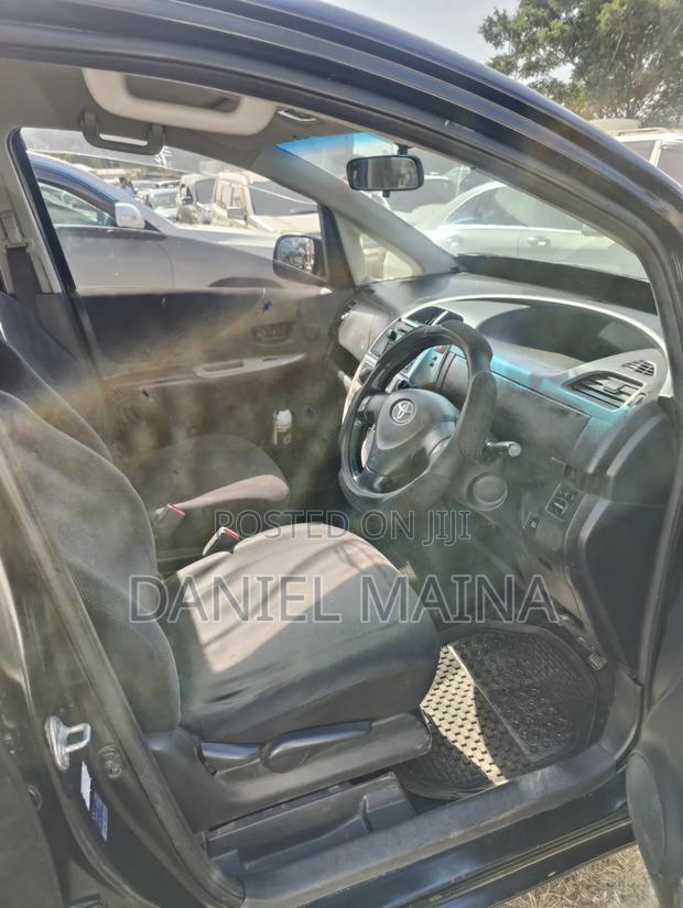 Toyota Ractis 2008 Black