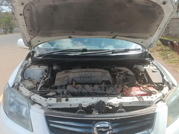 Toyota Corolla Fielder 2010 White