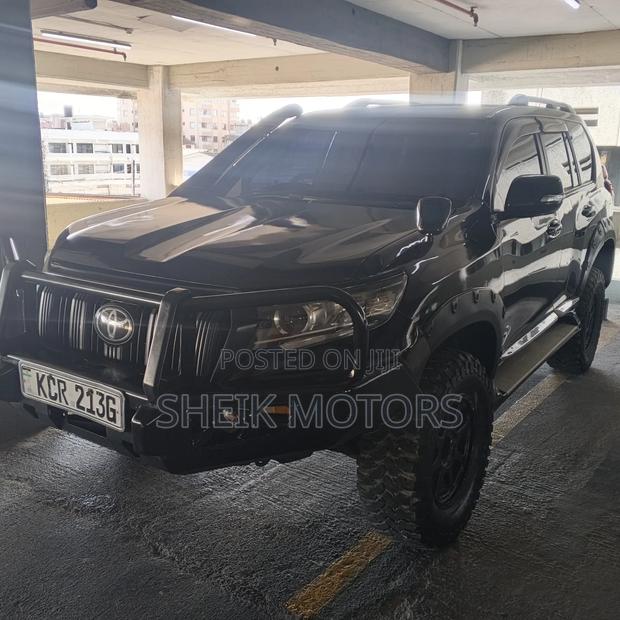Toyota Land Cruiser Prado 2011 Black