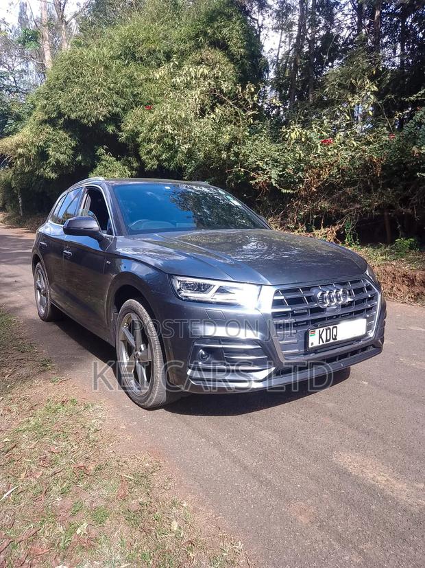 Audi Q5 2.0T Premium AWD quattro 2019 Gray