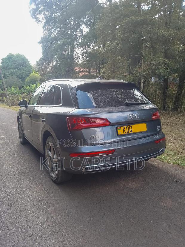 Audi Q5 2.0T Premium AWD quattro 2019 Gray