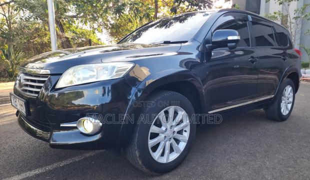 Toyota Vanguard 2012 Black