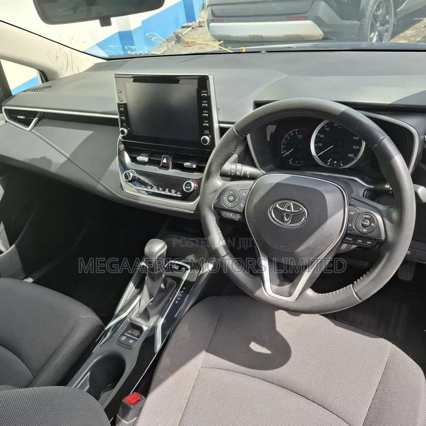 Toyota Corolla Hatchback 2019 Blue