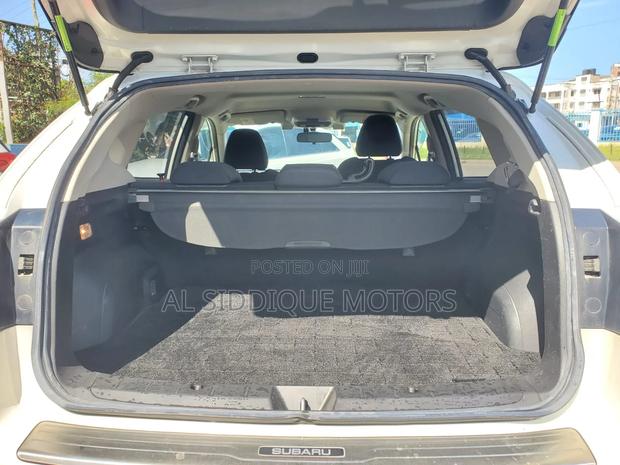 Subaru Forester Premium AWD 2019 White