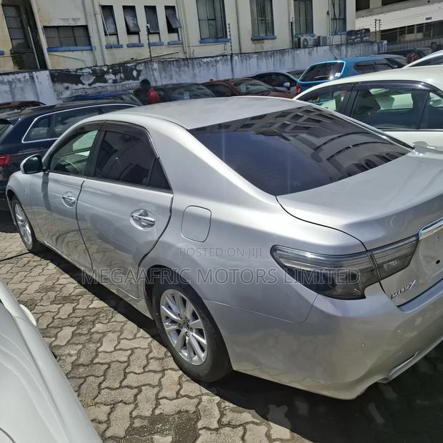 Toyota Mark X 2.5 RWD 2019 Silver
