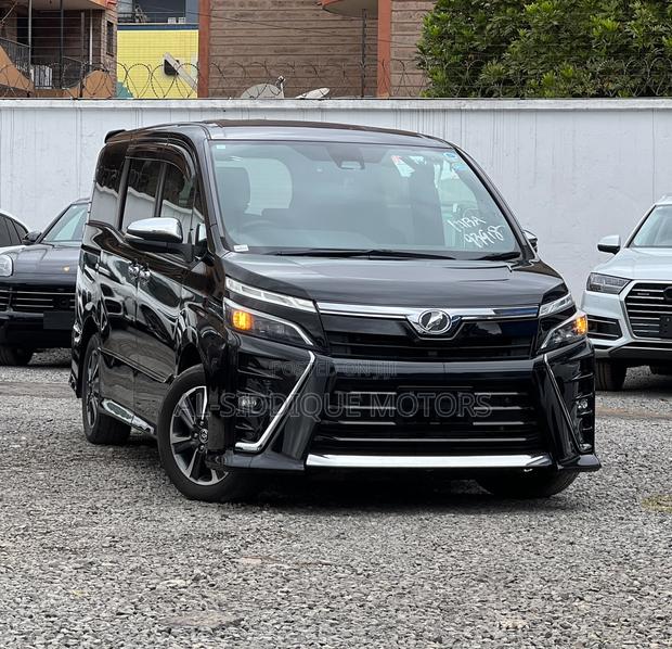 Toyota Voxy 2019 Black