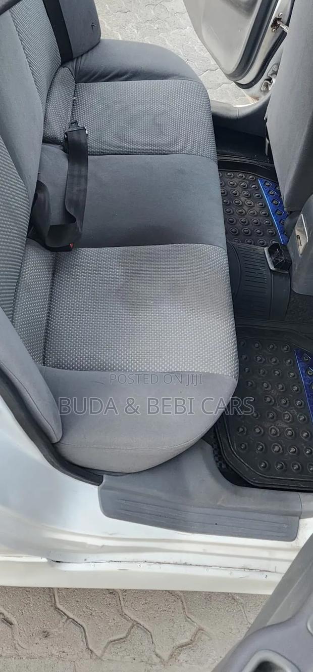 Mitsubishi Lancer 2006 White