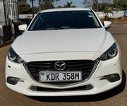 Mazda Axela 2017 Off white for sale