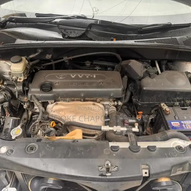 Toyota Harrier 2.4 2011