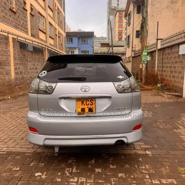 Toyota Harrier 2.4 2011