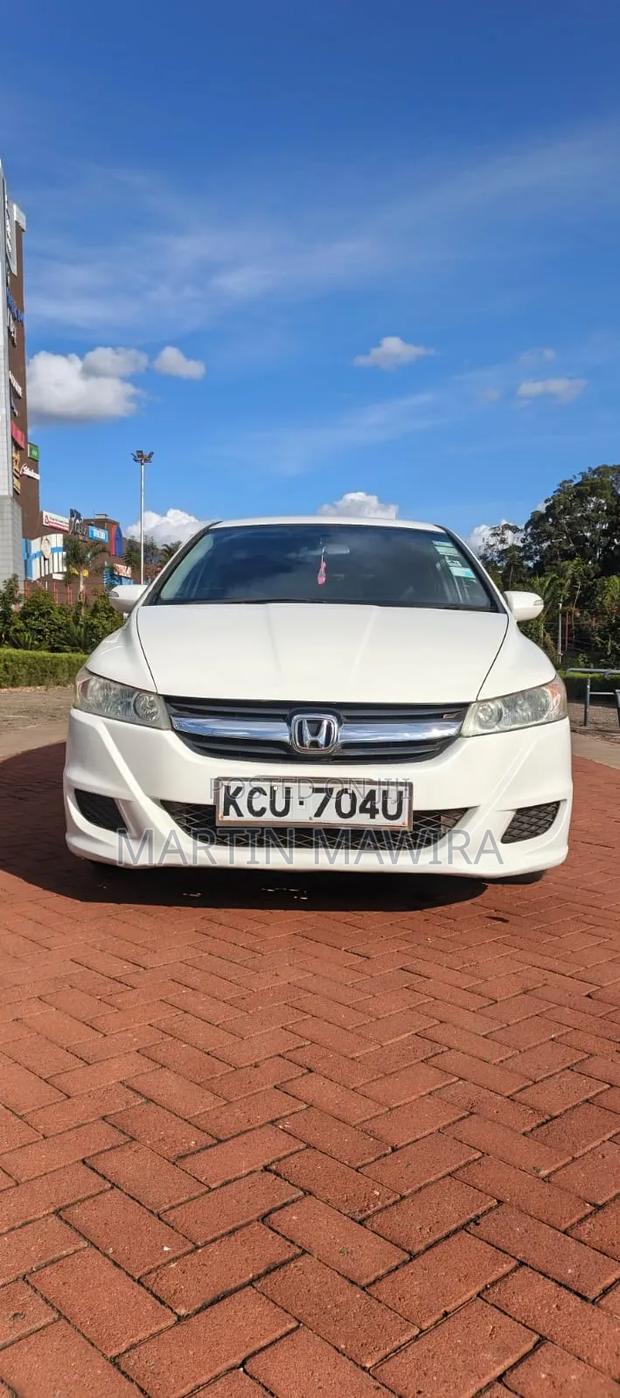 Honda Stream 2013 White