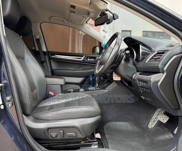 Subaru Outback 2018 Blue