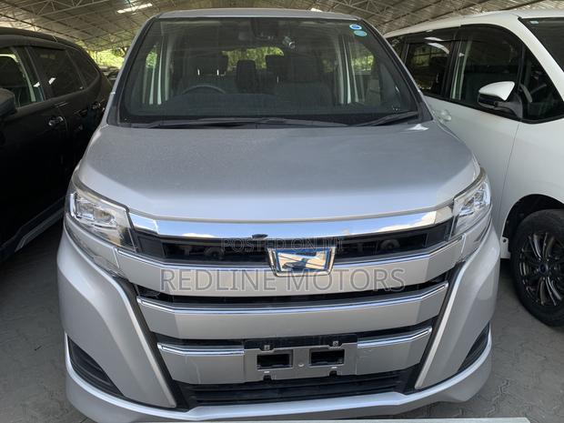 Toyota Noah 2.0 FWD (7 Seater) 2019 Silver