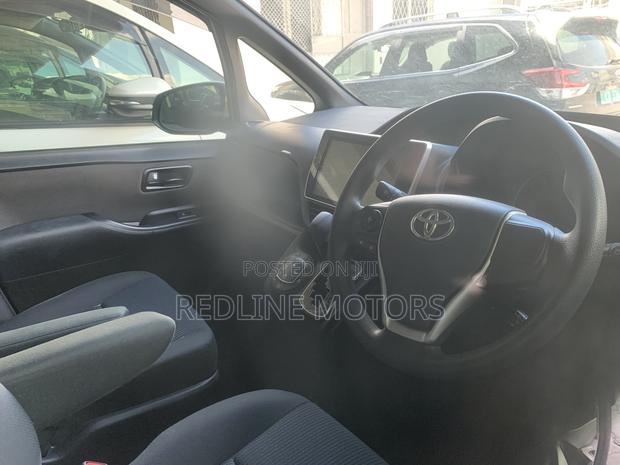 Toyota Noah 2.0 FWD (7 Seater) 2019 Silver