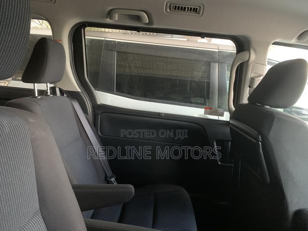 Toyota Noah 2.0 FWD (7 Seater) 2019 Silver