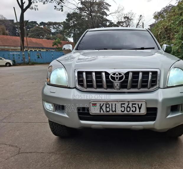 Toyota Land Cruiser Prado 2005 Silver