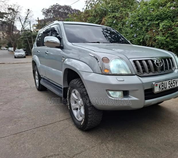 Toyota Land Cruiser Prado 2005 Silver