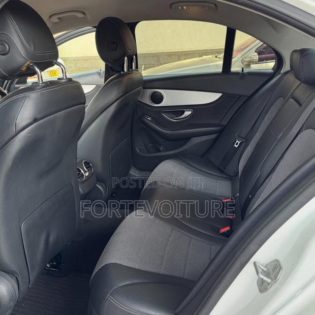 Mercedes-Benz C180 2014 White