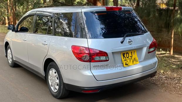Nissan Wingroad 2015 Silver