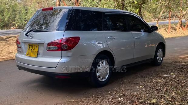 Nissan Wingroad 2015 Silver