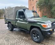 Toyota Land Cruiser 2018 Green for sale