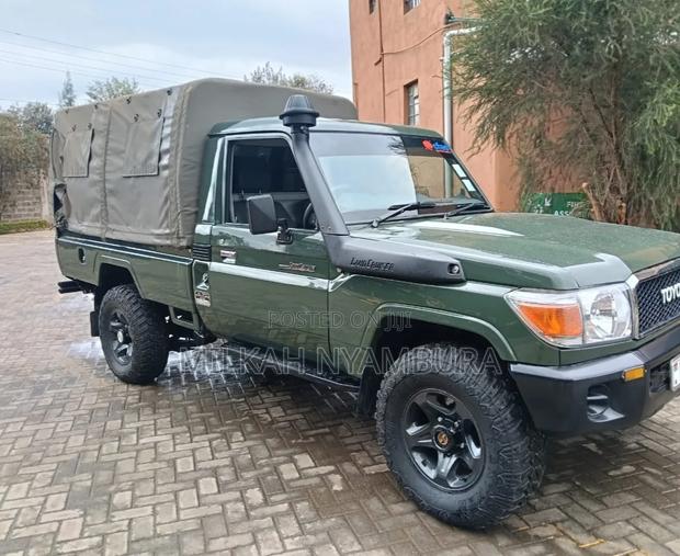 Toyota Land Cruiser 2018 Green