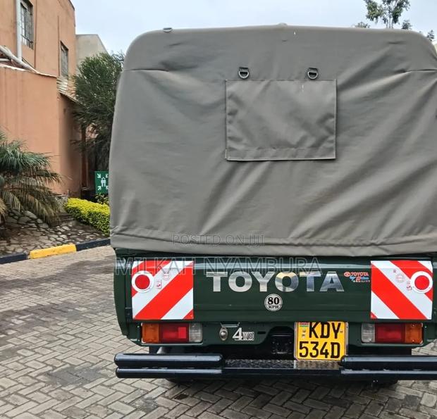 Toyota Land Cruiser 2018 Green