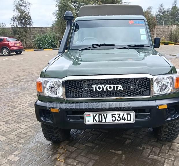 Toyota Land Cruiser 2018 Green