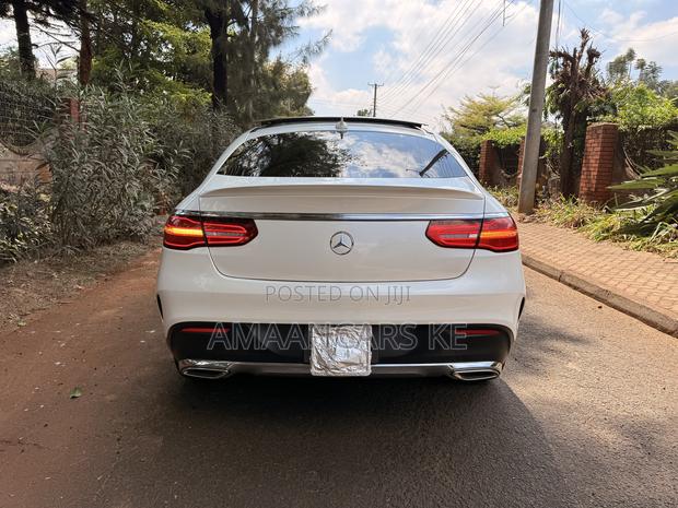 Mercedes-Benz GLE-Class GLE 350d 4MATIC 2017 White