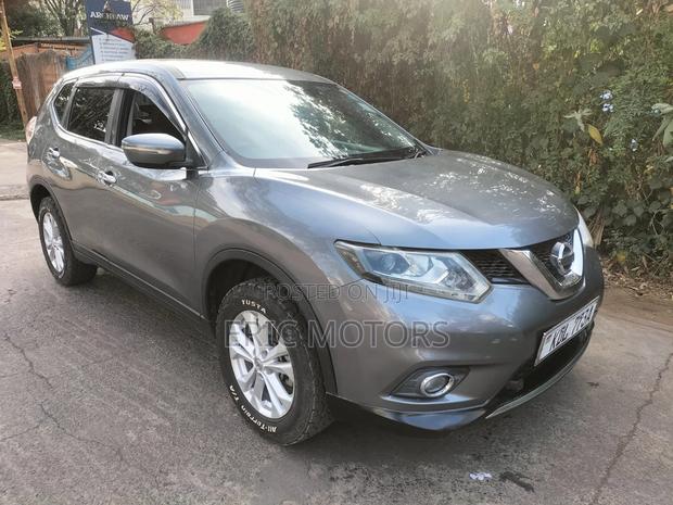 Nissan X-Trail 2015 Gray