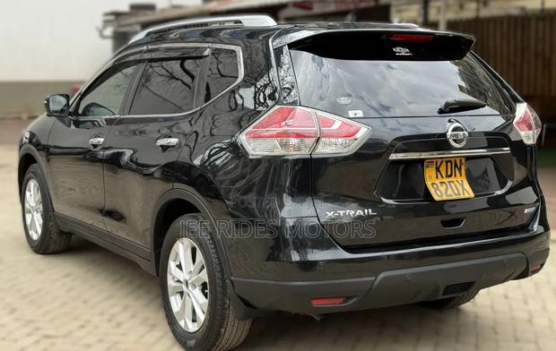 Nissan X-Trail 2016 Matt Black