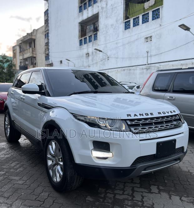 Land Rover Range Rover Evoque Dynamic 4dr SUV AWD (2.0L 4cyl Turbo 9A) White