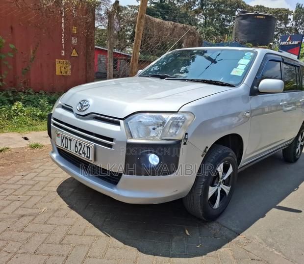 Toyota Succeed 2019 Silver