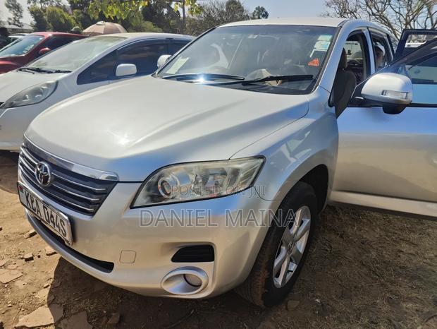 Toyota Vanguard 2007 Silver