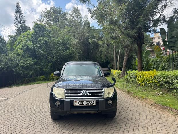 Mitsubishi Pajero 3.2 Di-D 2008 Black