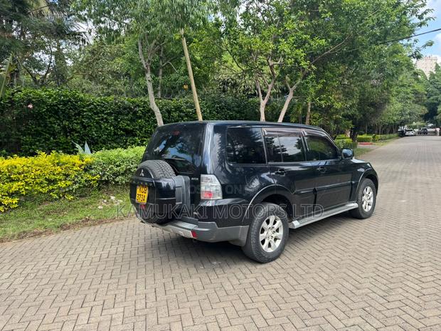 Mitsubishi Pajero 3.2 Di-D 2008 Black