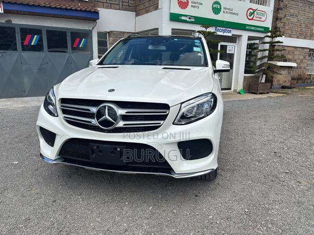 Mercedes-Benz GLE-Class 2017 White
