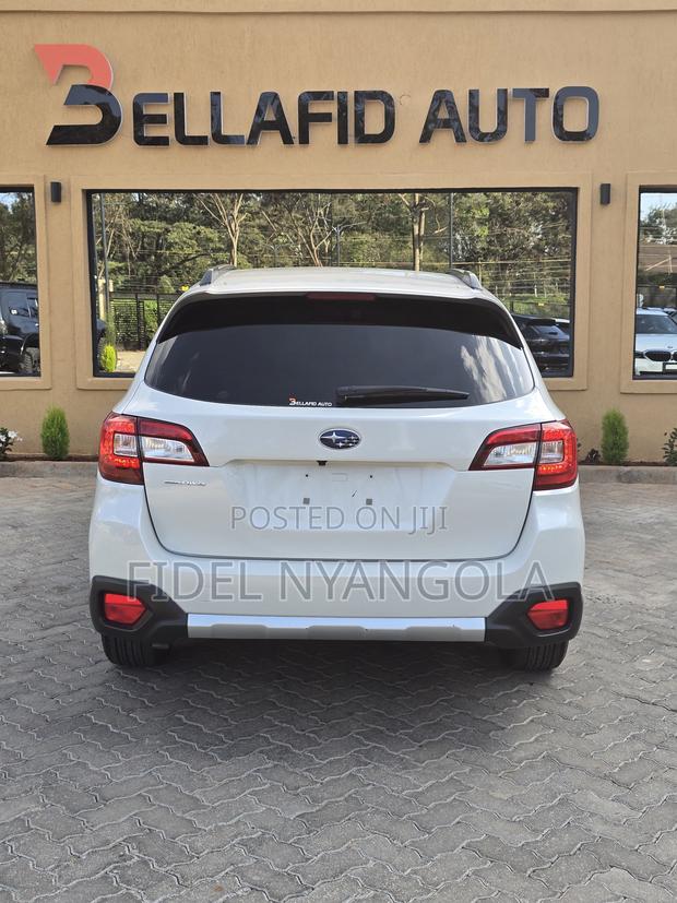 Subaru Outback 2.5i Limited 4dr Wagon AWD (2.5L 4cyl CVT) 2015 White