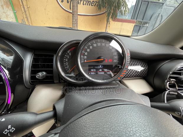 Mini Cooper 2016 Off white