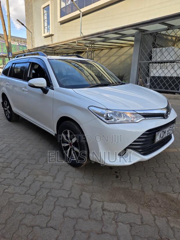 Toyota Corolla Fielder 2016 Pearl