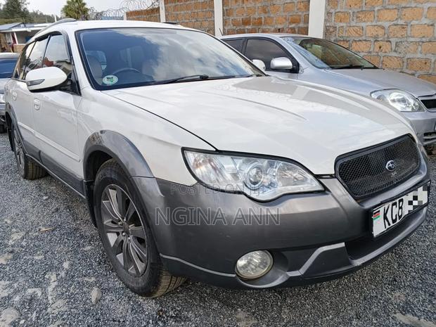 Subaru Outback 2007 White