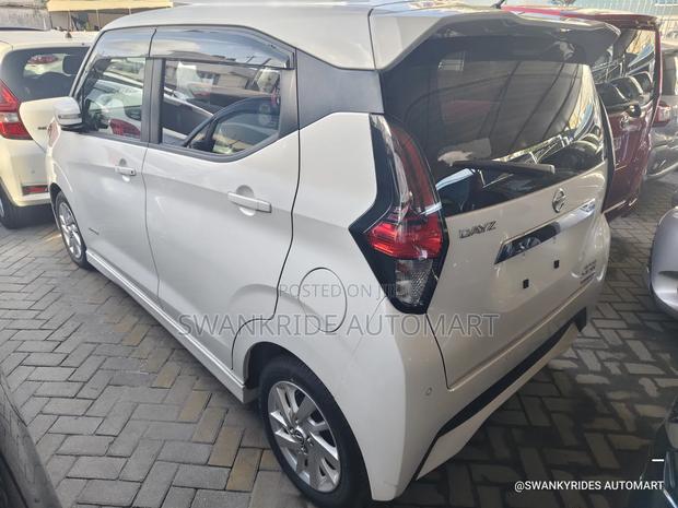 Nissan Dayz 2020 White