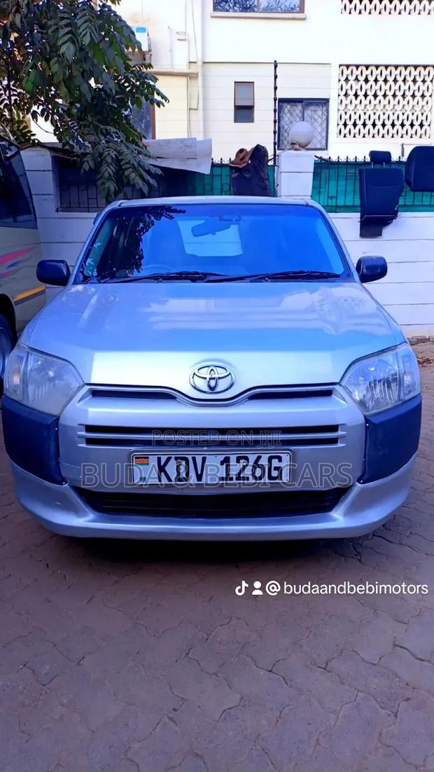 Toyota Probox 1.5 DX Comfort 2WD 2016 Silver