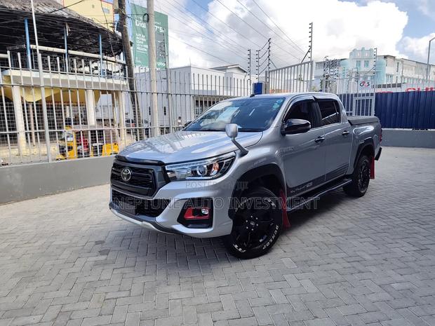 Toyota Hilux 2.4 Diesel 2020 Silver