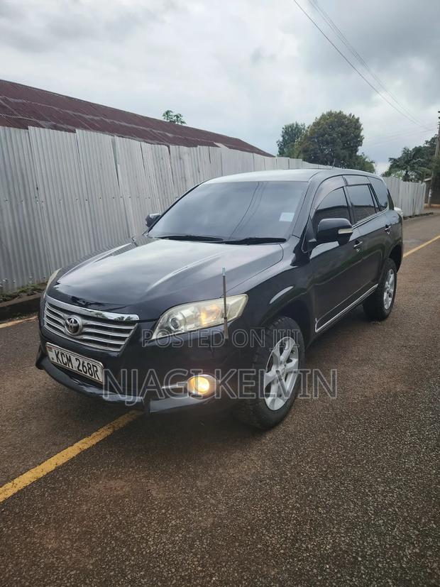 Toyota Vanguard 2010 Black