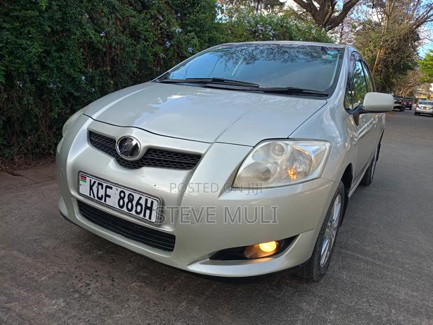Toyota Auris 2009 Silver
